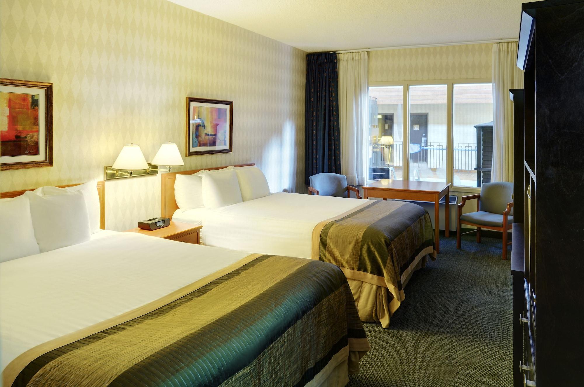 Flamingo Hotel Medicine Hat Kültér fotó