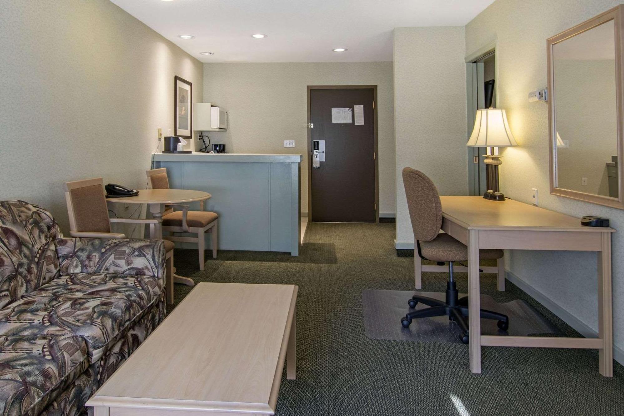 Flamingo Hotel Medicine Hat Kültér fotó