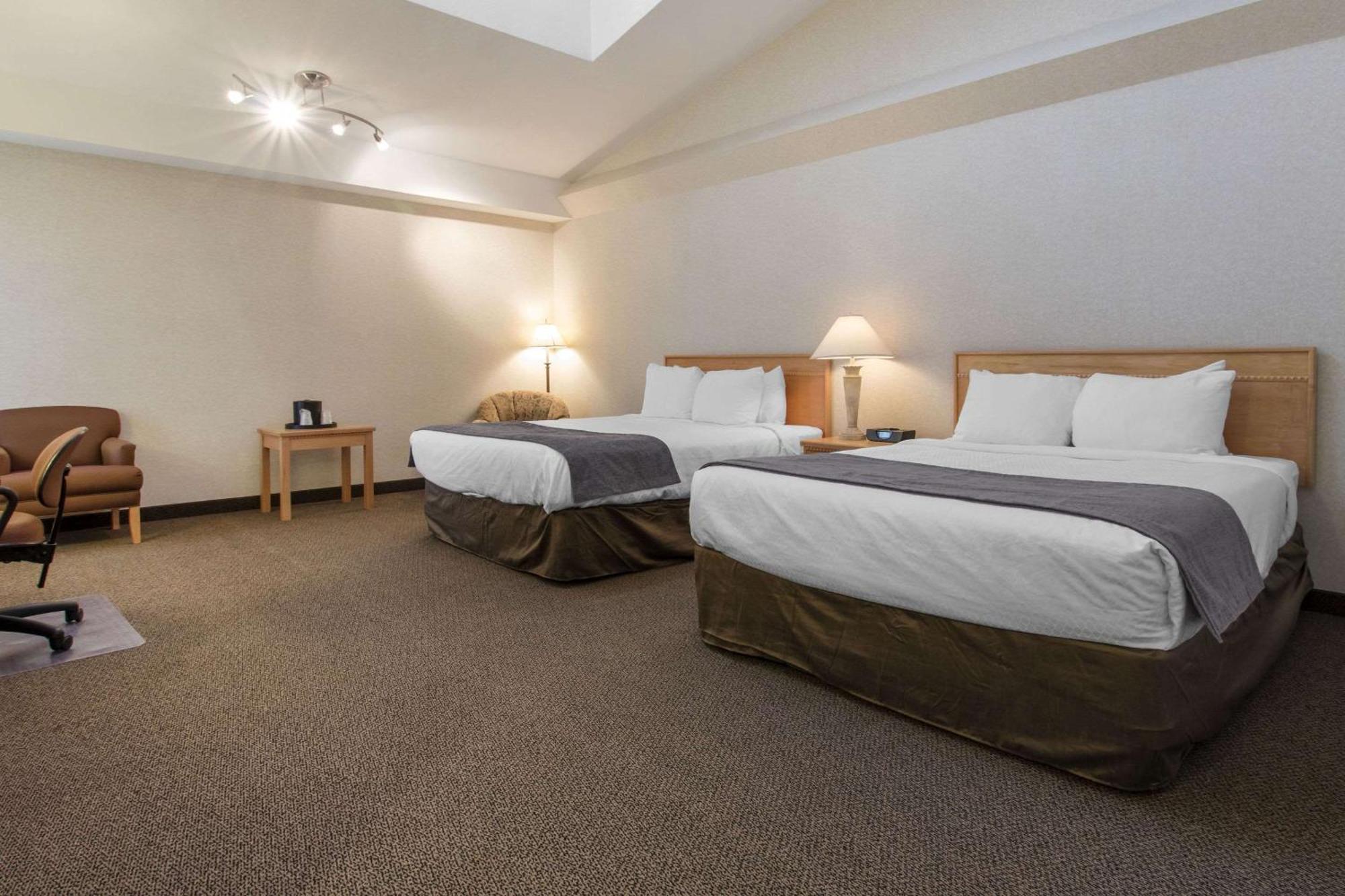 Flamingo Hotel Medicine Hat Kültér fotó